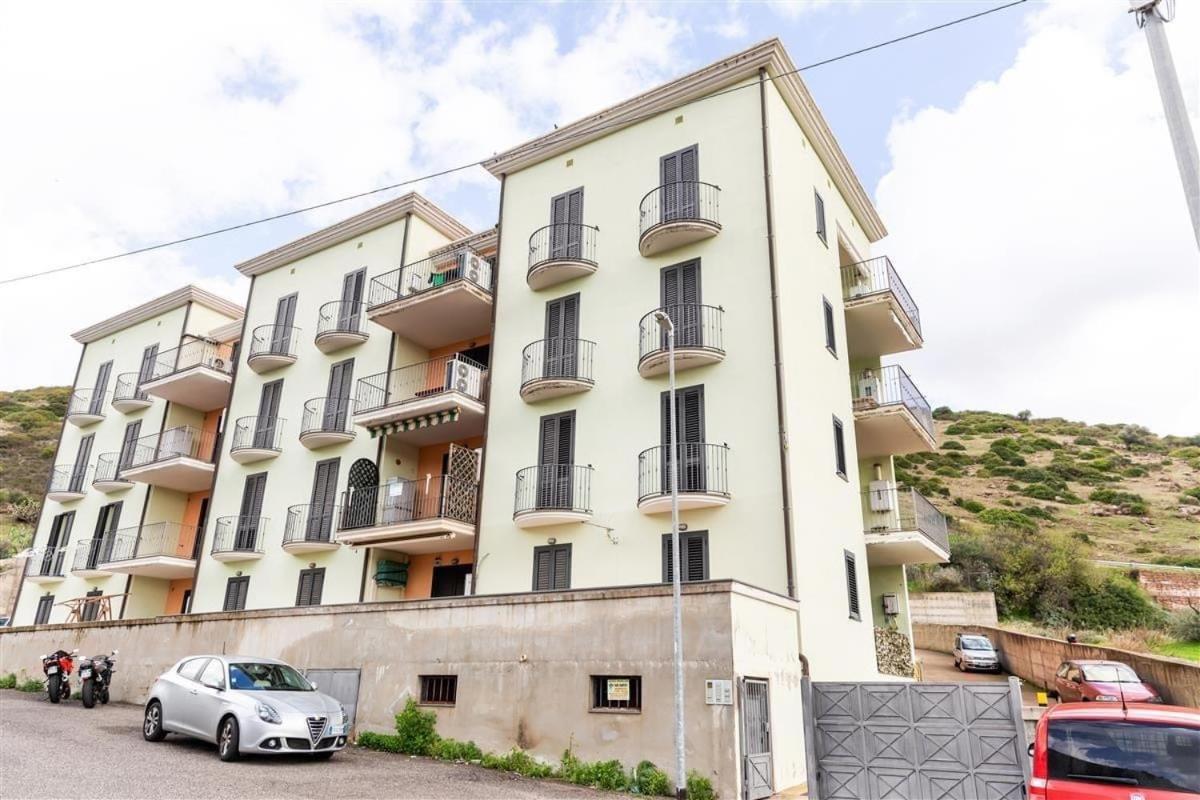 La Finestra Sul Castello Apartment Bosa Exterior photo